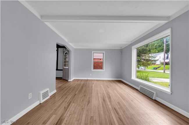 Building Photo - 24571 Hawthorne Dr