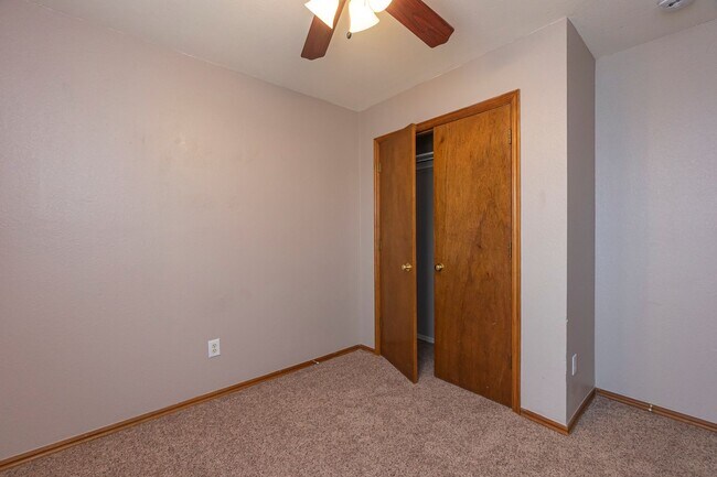 Building Photo - 810 Delmar Cir