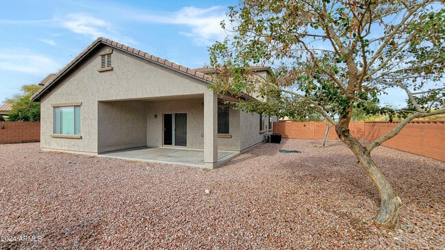 Building Photo - 9037 W Plum Rd