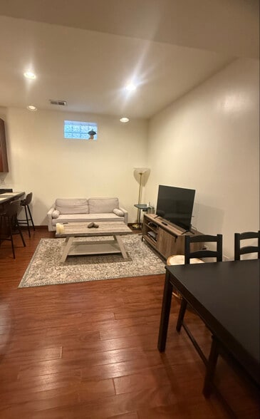 Building Photo - 400 Inglewood Blvd