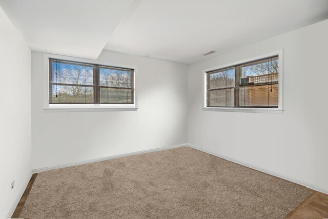 Building Photo - 47 W Stone Ave