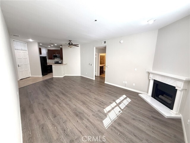 Building Photo - 1450 N Vista St