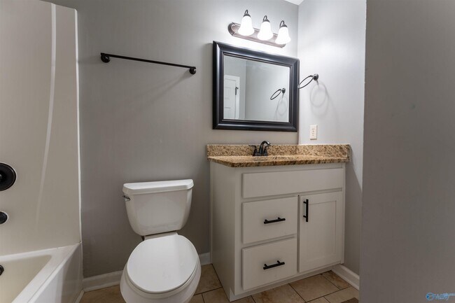 Building Photo - 104 Westminster Way