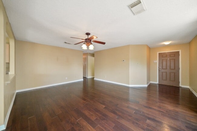 Building Photo - 5007 Shara Mist