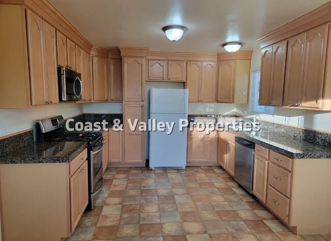 Building Photo - Wonderful Home in Chualar for RENT!!!