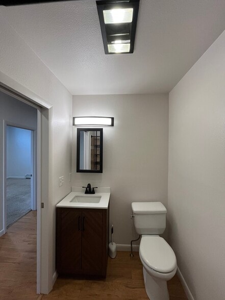 Building Photo - 66 Weld St