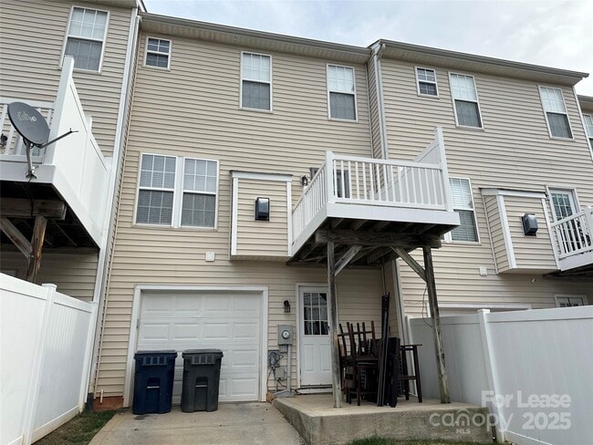 Building Photo - 14507 Cordial Ln