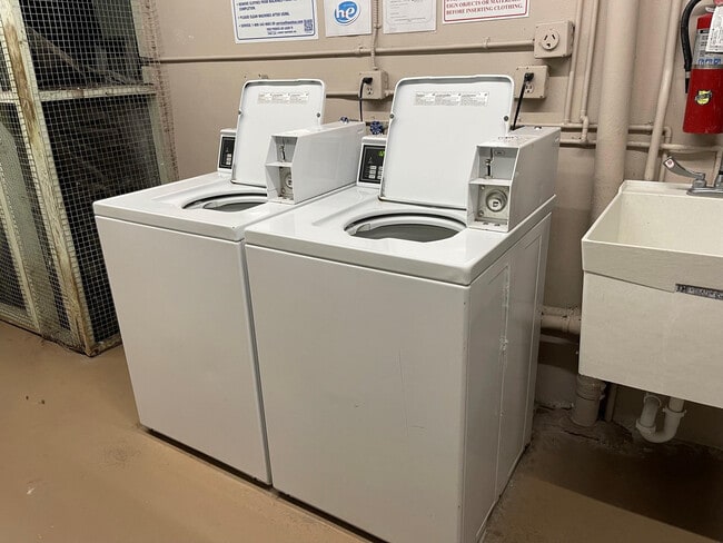 Building Photo - 8161 SW 24th Ct