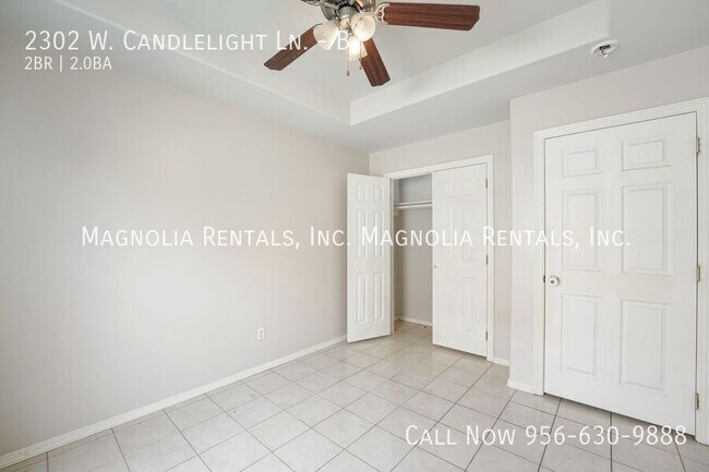 Building Photo - 2302 W Candlelight Ln
