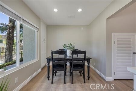 Building Photo - 801 Vista Ct