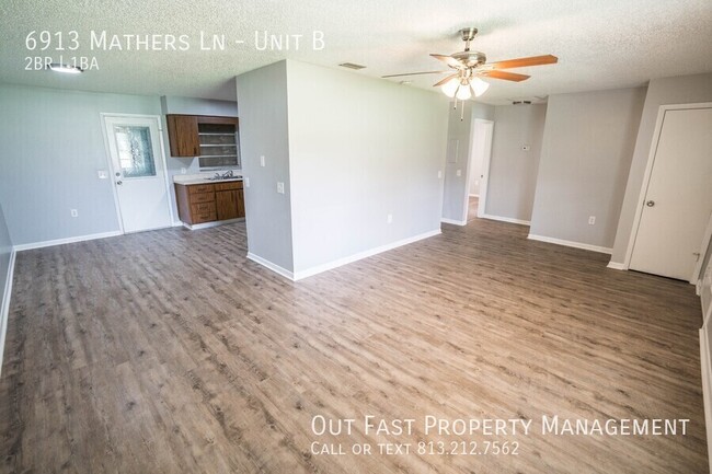 Building Photo - Updated 2-Bedroom, 1-Bath Unit in Riverview!