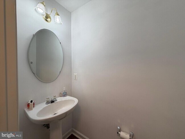 Building Photo - 2908 Huntington Grove Square