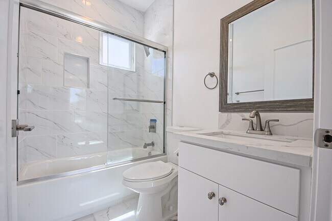 Building Photo - 2850 Virignia