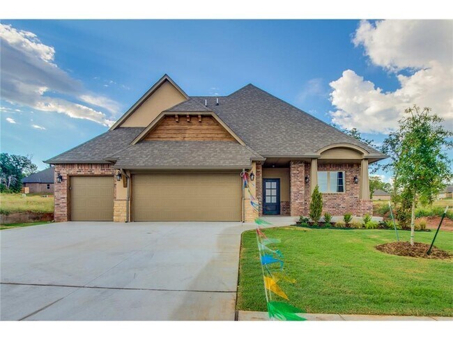 NEWER HOME FOR LEASE IN EDMOND - NEWER HOME  FOR LEASE IN EDMOND