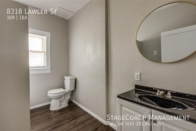 Building Photo - 8318 Lawler St
