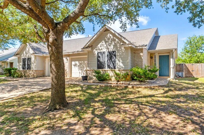 Building Photo - 160 Prairie Springs Loop