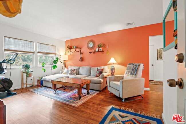 Building Photo - 3621 Kalsman Dr