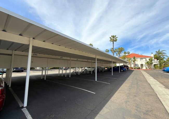 Building Photo - 9392 Twin Trails Dr