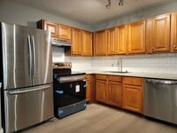 Building Photo - Great location near CDC, Emory, and the VA...