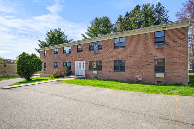 Building Photo - Laurel Gardens