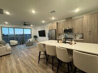 Building Photo - 546 W Mahogany Ln