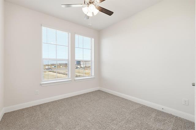 Building Photo - 1504 Lake District Dr