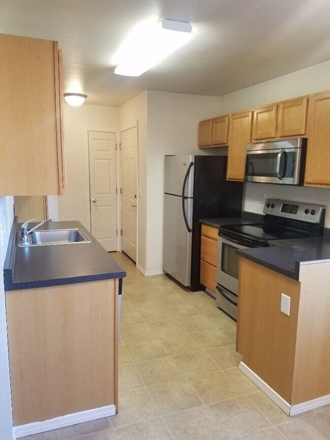 Interior Photo - 3138 Pringle Rd SE