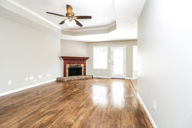 Building Photo - 610 Angel Way Ct