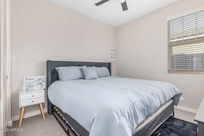 Building Photo - 11022 W Levi Dr