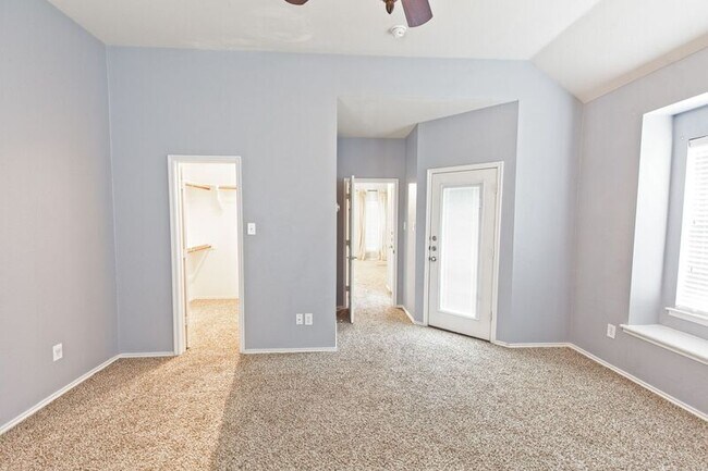 Building Photo - 1201 Rain Fern Dr