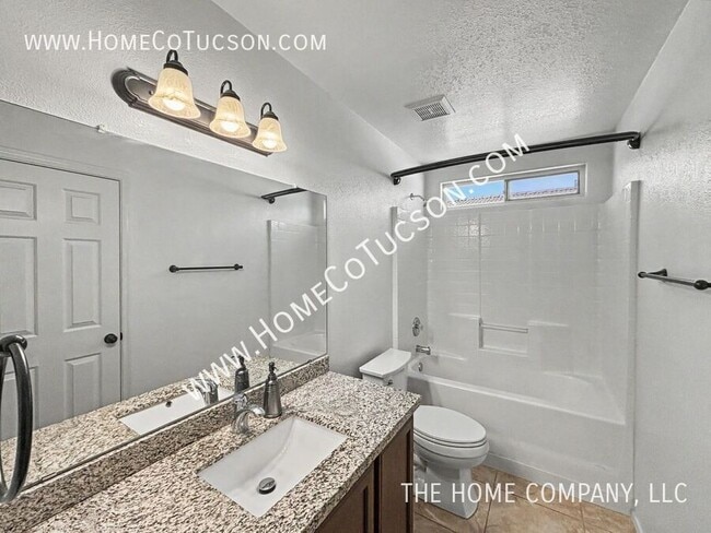 Building Photo - 6619 W Wenden Way