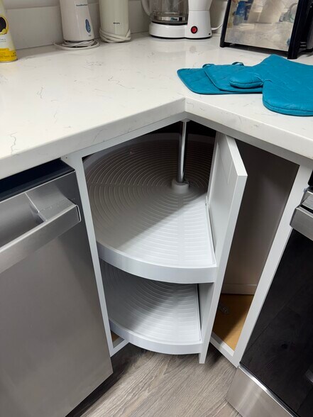 Building Photo - 2590 First St