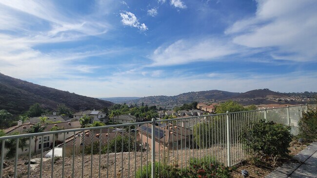 Building Photo - 2422 Pointe Pkwy