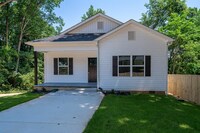 Building Photo - Your New Home Awaits in Hickory! $500 Off ...