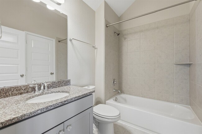 Building Photo - 2207 Silver Canyon Ln