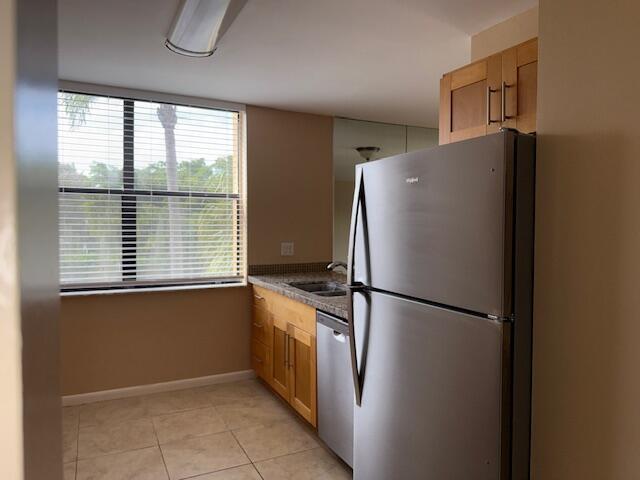 Building Photo - 2455 Lindell Blvd