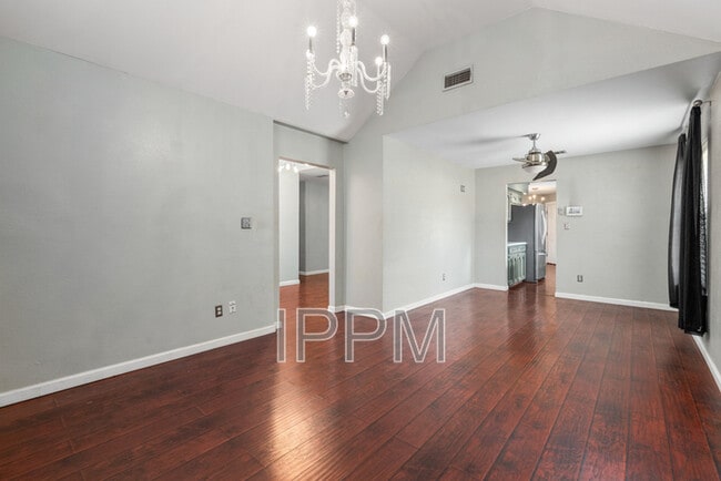 Building Photo - 5233 Clearview Dr