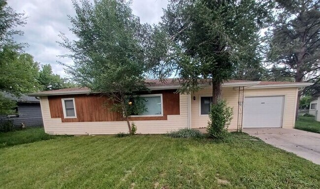 Primary Photo - 3 Bedroom House in Laporte