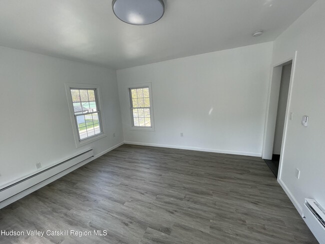 Building Photo - 19 Broadhead St