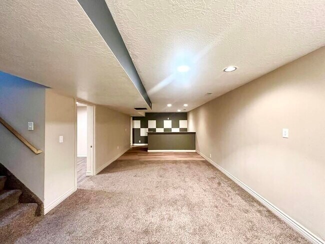 Building Photo - 3819 S 6620 W