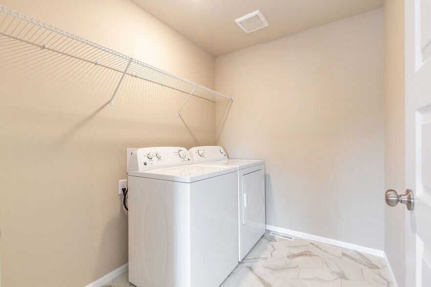 Building Photo - 3615 80th Ave NE