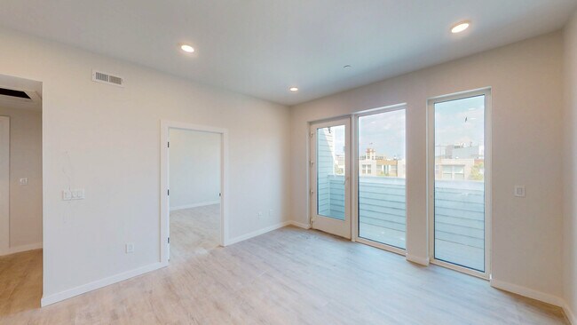 Building Photo - 24 Mt Pleasant St