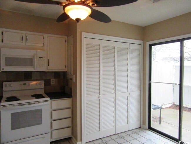 Building Photo - 1450 Turkey Ridge Rd