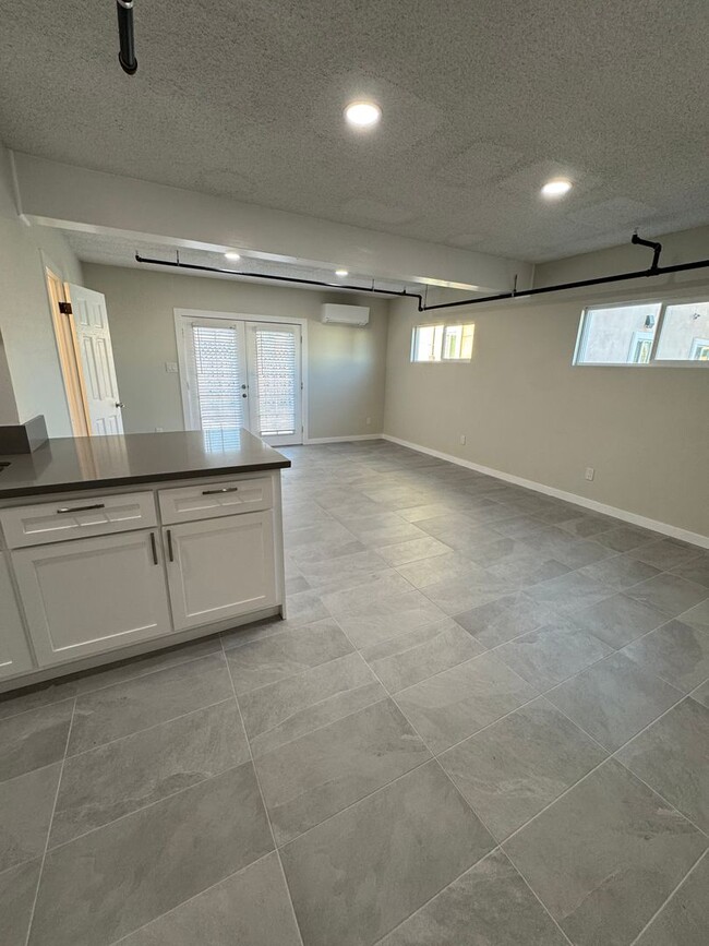 Building Photo - Newly Renovated 1bedroom in Harbor City - ...