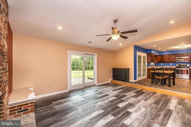 Building Photo - 3204 Norma Dr