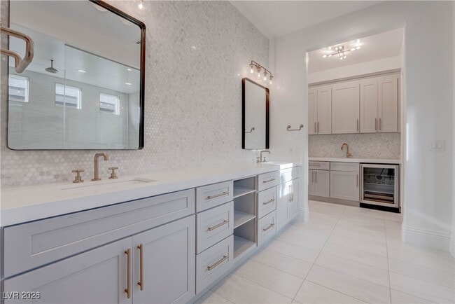 Building Photo - 756 Bruce Moorland St