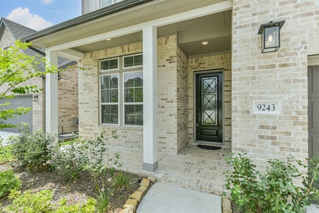 Building Photo - 9243 Trimble Lndg Dr