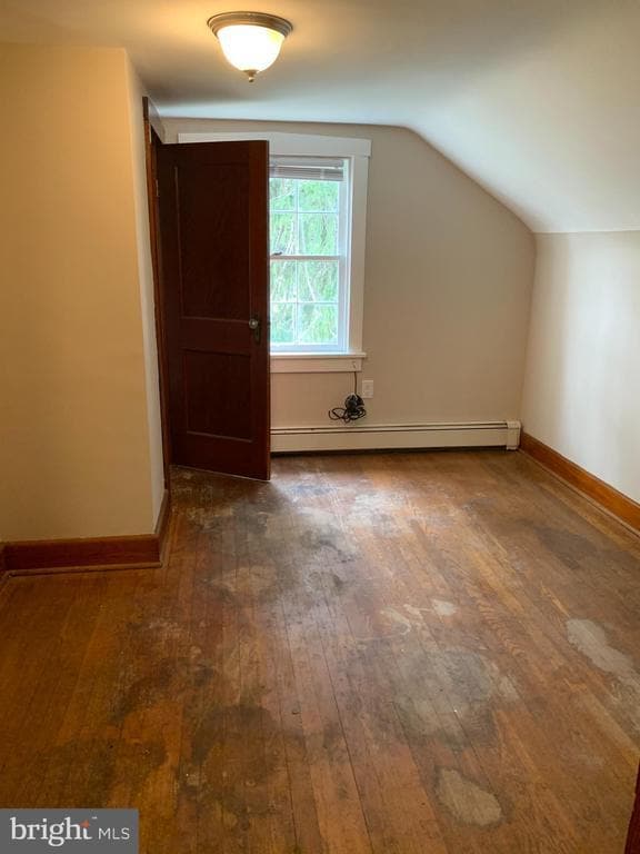 Building Photo - 764 Buchanan Trail E