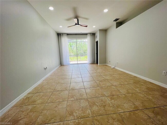 Building Photo - 21379 Bella Terra Blvd