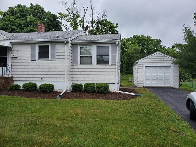 Building Photo - 192 Spring St